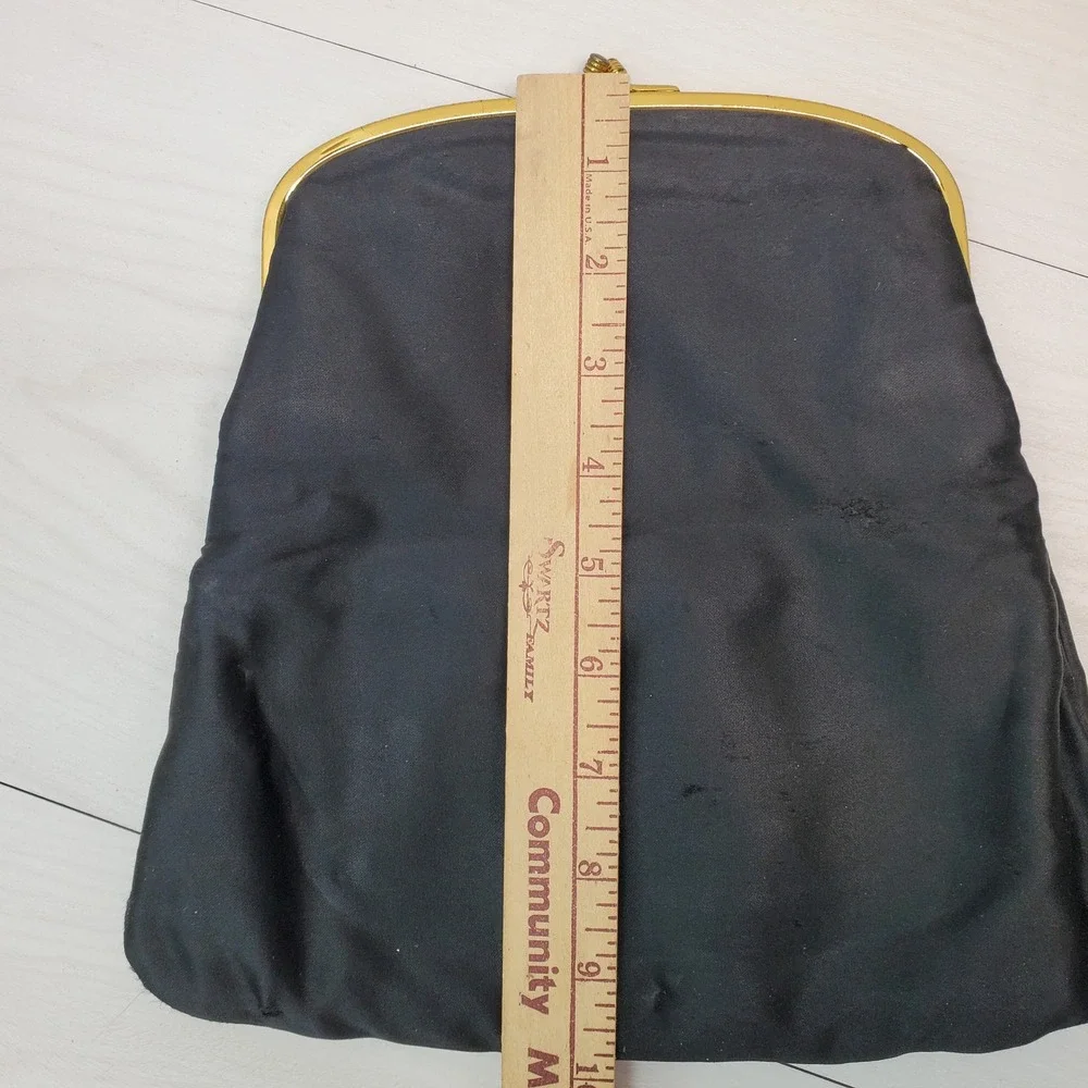Coblentz Original satin kiss